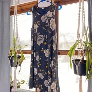Old Navy Grey Floral Swing Dress